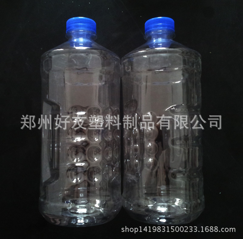 郑州1.8L玻璃水  通用包装瓶 可定pet 可配提手 透明塑料瓶子