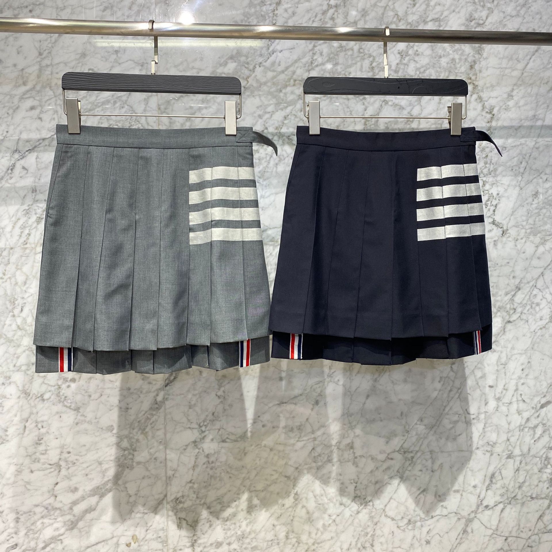 20SS TB style pleated skirt color weaving white four -bar half skirt…