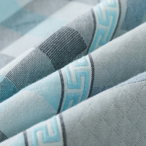 A pure cotton towel, a 100% cotton gauze pillowcase, European high-end half-covered with button fastening anti-slip adult pillowcase