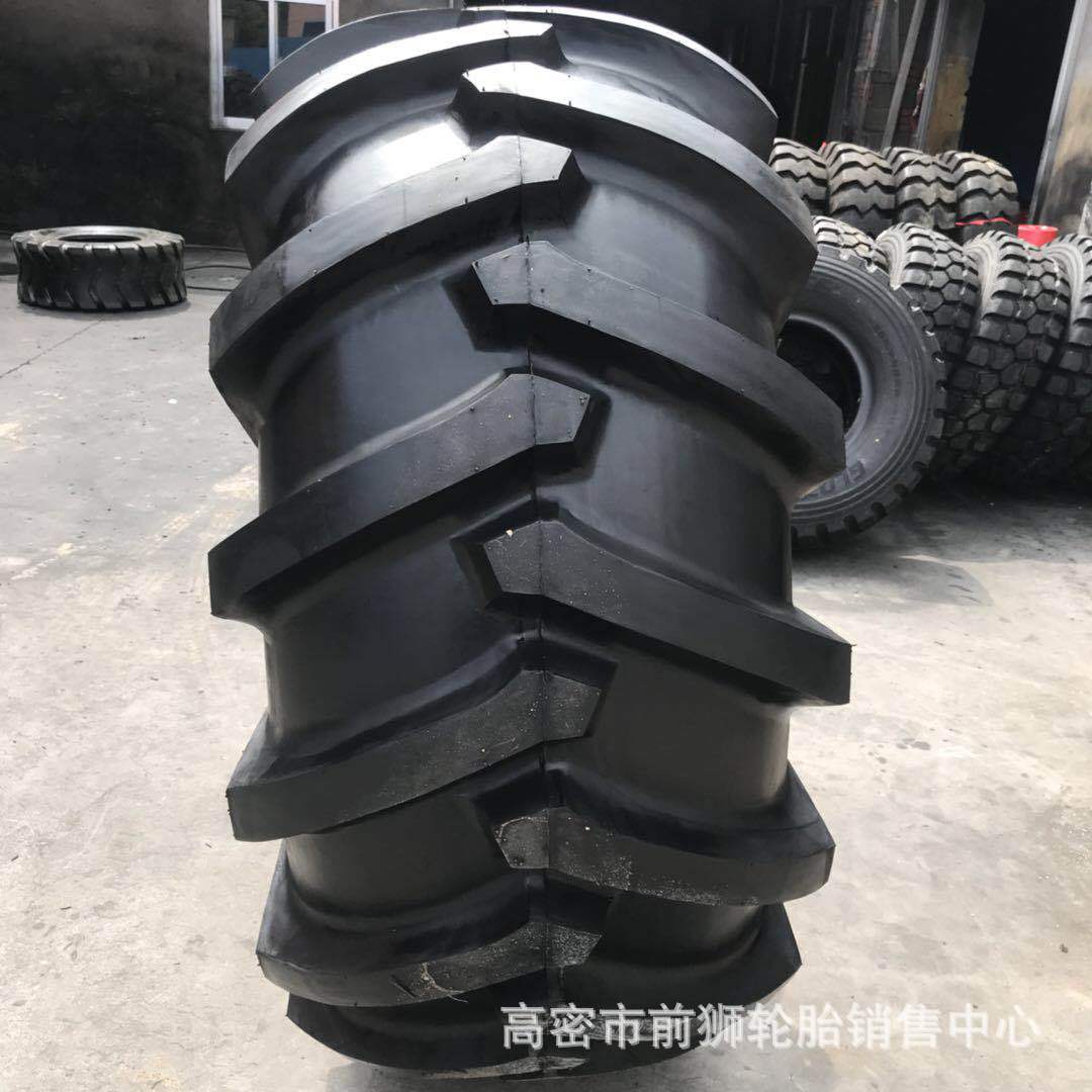 28L-26 30.5L-32 35.5L-32 林业伐木机轮胎 人字形胎