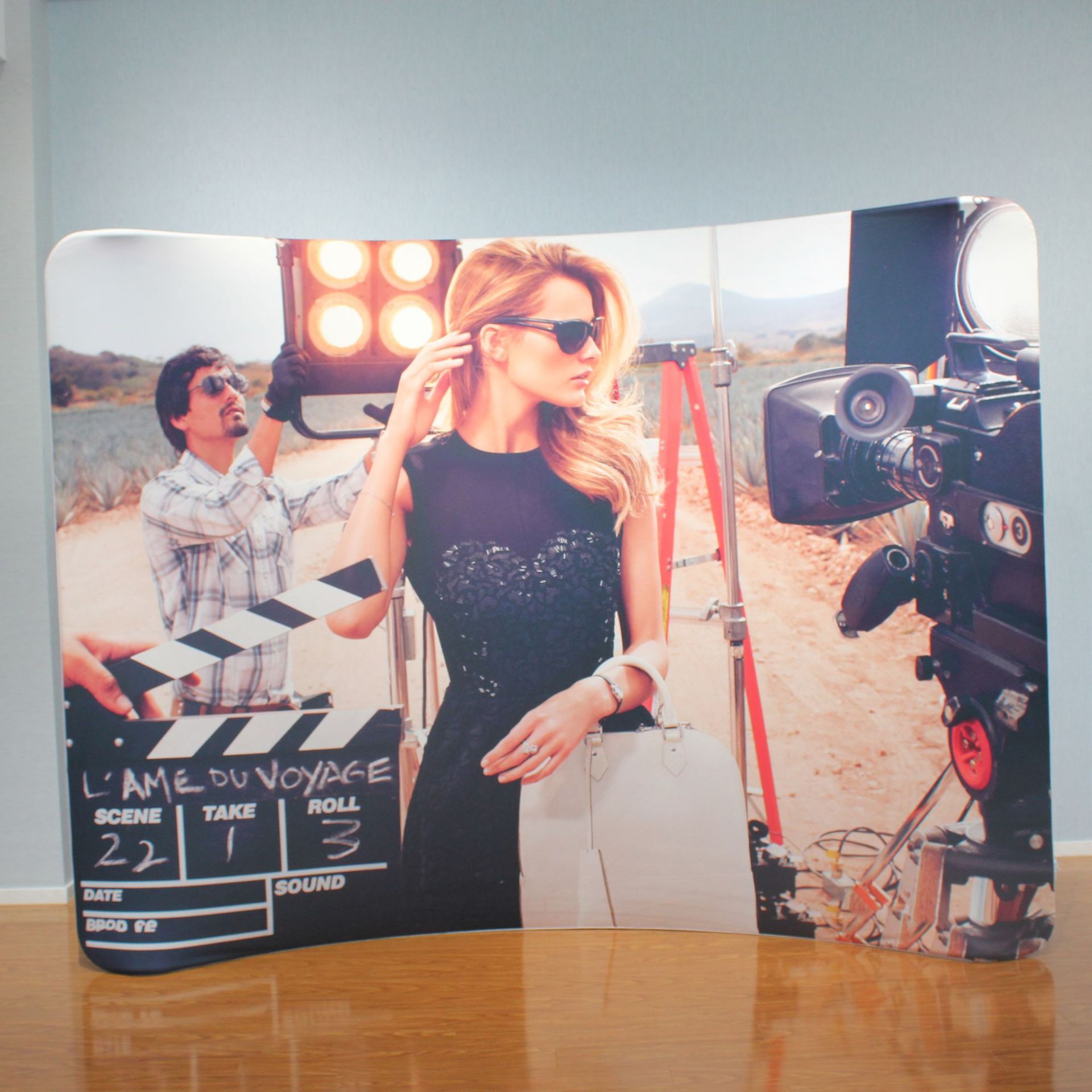 外贸快幕秀展架简易组装弧形展架热转印制坐弹力布画面