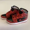 Reverse black and red (pair of nude shoes)