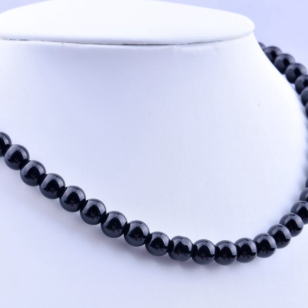 multicoloured glass necklace from pearl