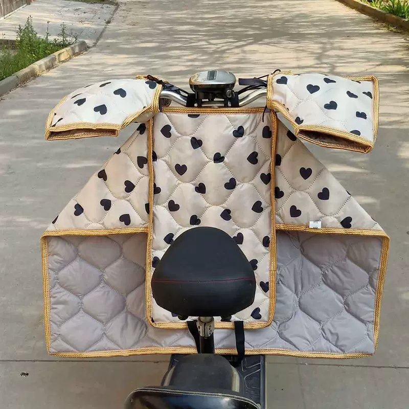 一件代发电动摩托车春秋挡风被四季可用薄款双面防水电瓶车挡风被