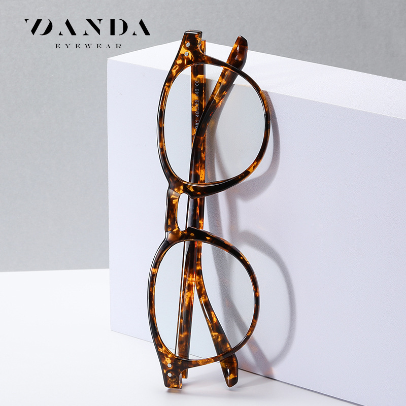 Nuevo tr90 anti-azul gafas de luz 2318 hombres y mujeres retro gafas lisas transfronterizo marco redondo gafas de ordenador lisas