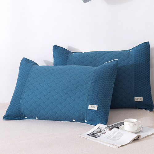 A pure cotton towel, a 100% cotton gauze pillowcase, European high-end half-covered with button fastening anti-slip adult pillowcase