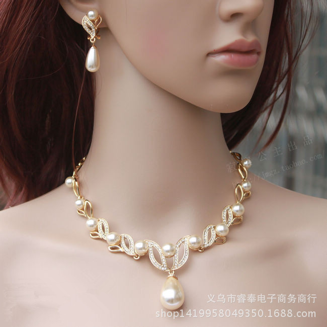 Joyería europea y americana al por mayor 18K de oro de alta calidad de cristal diamante perla collar pendientes de la joyería de dos piezas conjunto