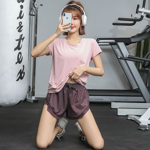 Yoga set for women, short-sleeved and short shorts, two-piece summer thin version, running sports suit, quick-drying, trending fitness clothes, loose fit