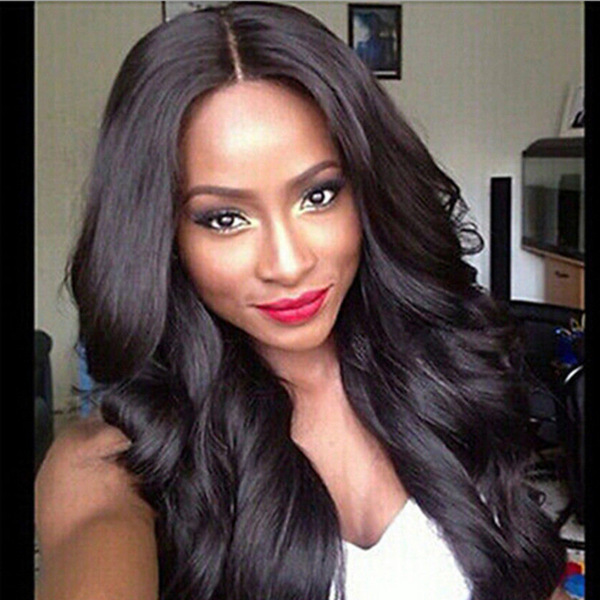 curly black wavy wig with hair parting