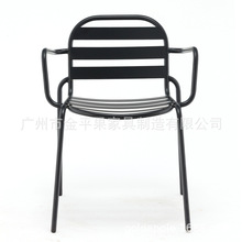 北欧简洁线条铁艺金属餐椅时尚单人扶手背靠户外休闲铁线椅可堆垛