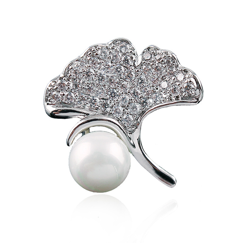Crystal Ginkgo Leaf Brooch With Pearl And Zirconia Accessory_voghion.com