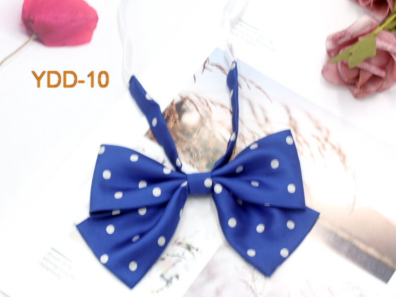 En stock al por mayor de Corea del arco de mariposa de color sólido de lunares de doble capa pajarita collar de flores niñas traje de marinero JK pajarita