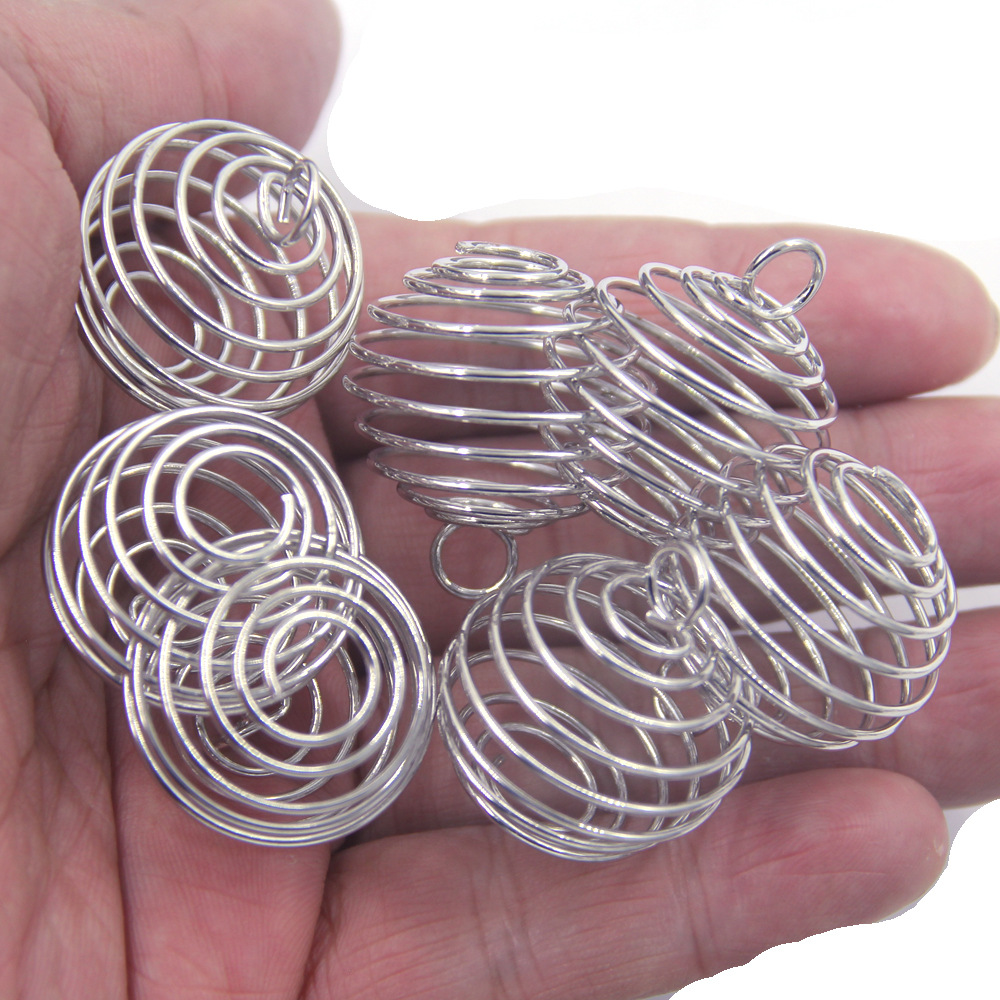 Bola de primavera accesorios de la joyería de bricolaje al por mayor colgando bola oscilante hueco Bola de agitación bola linterna colgante de primavera