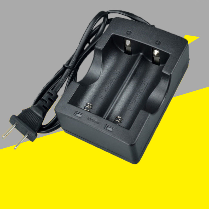 18650锂电池带线智能双充电器 手电筒双槽单独控制正反可充电器