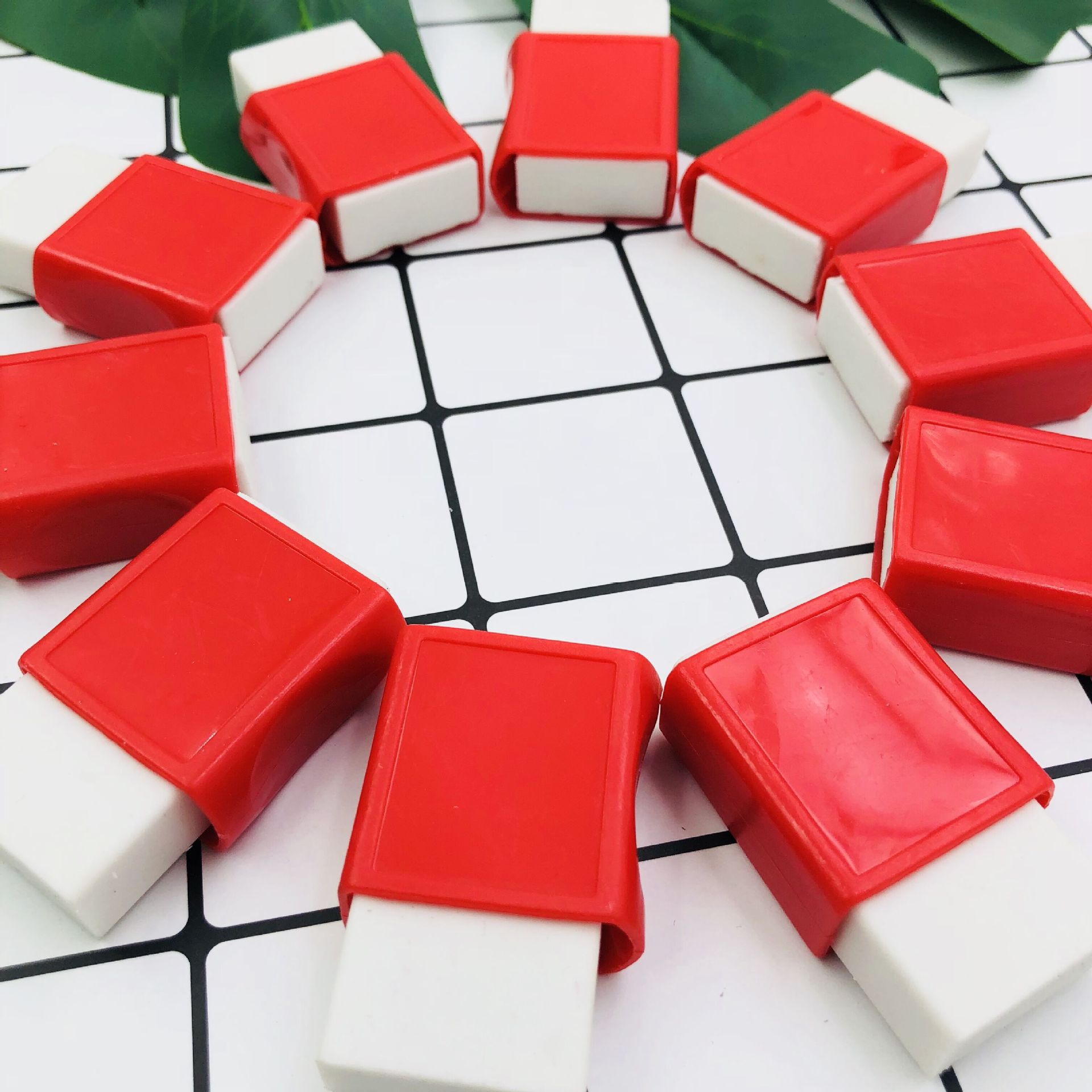 厂家直销学生办公塑料套壳彩色橡皮 贴牌OEM定制护套白色橡皮擦