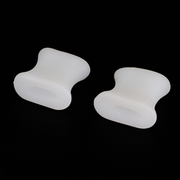 Elastic protective case for toes