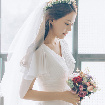 Plus-Size Short-Sleeve Chiffon Wedding Dress