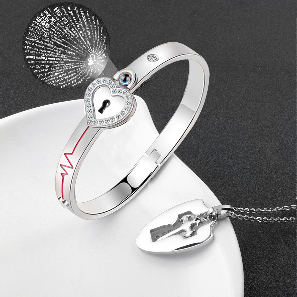 100 idiomas te amo proyección pareja amor corazón cerradura pulsera garrapata Amazon regalo de San Valentín