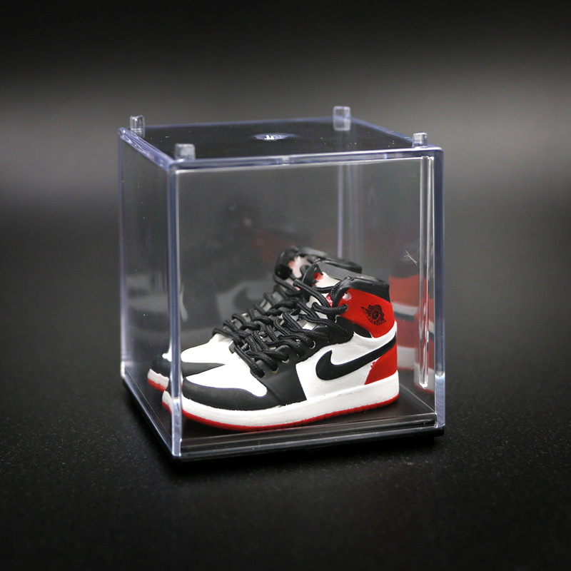 AJ zapatos de baloncesto zapatos de moda mini modelo tridimensional dedo del pie rojo y negro decoración del coche decoración de la torta modelo de zapato hecho a mano