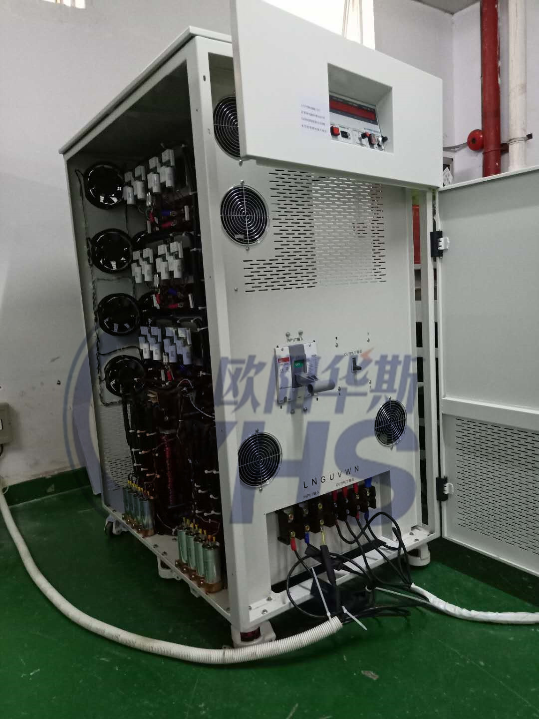 ����220V���룬����380V 60HZ���������100KVA��Ƶ��Դ��������