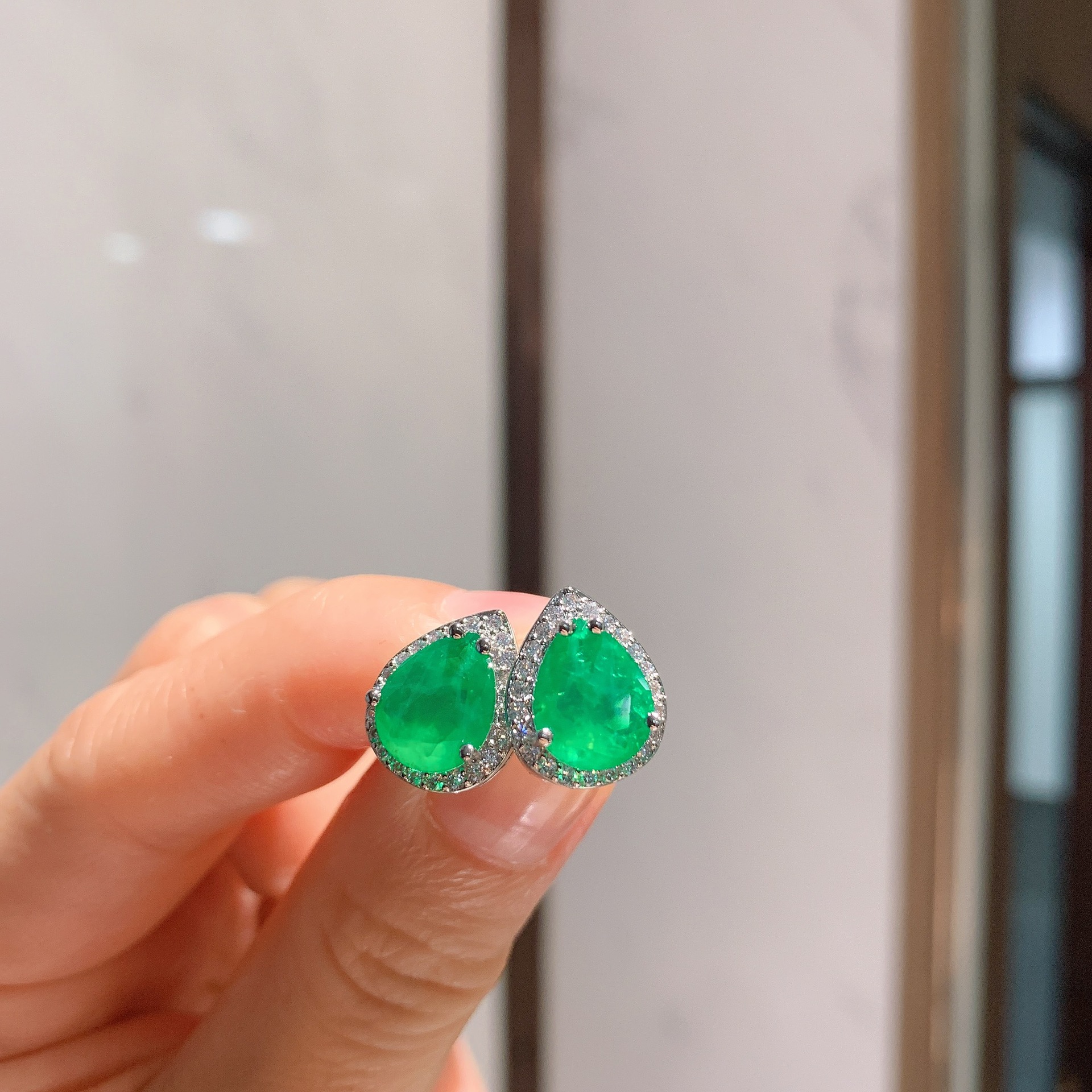 Zhuang Sheng joyería collar pendientes mujer simulación Esmeralda colgante Esmeralda traje Regalo de Cumpleaños las mujeres al por mayor