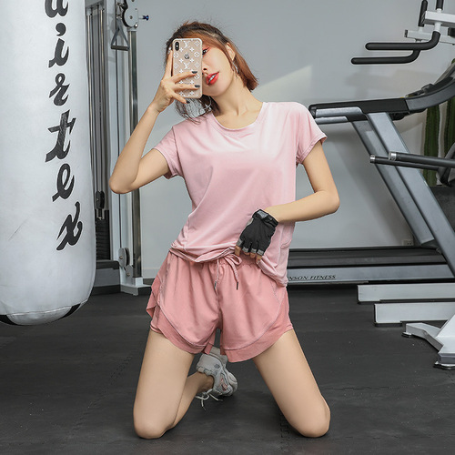Yoga set for women, short-sleeved and short shorts, two-piece summer thin version, running sports suit, quick-drying, trending fitness clothes, loose fit