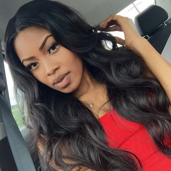 curly black wavy wig with hair parting