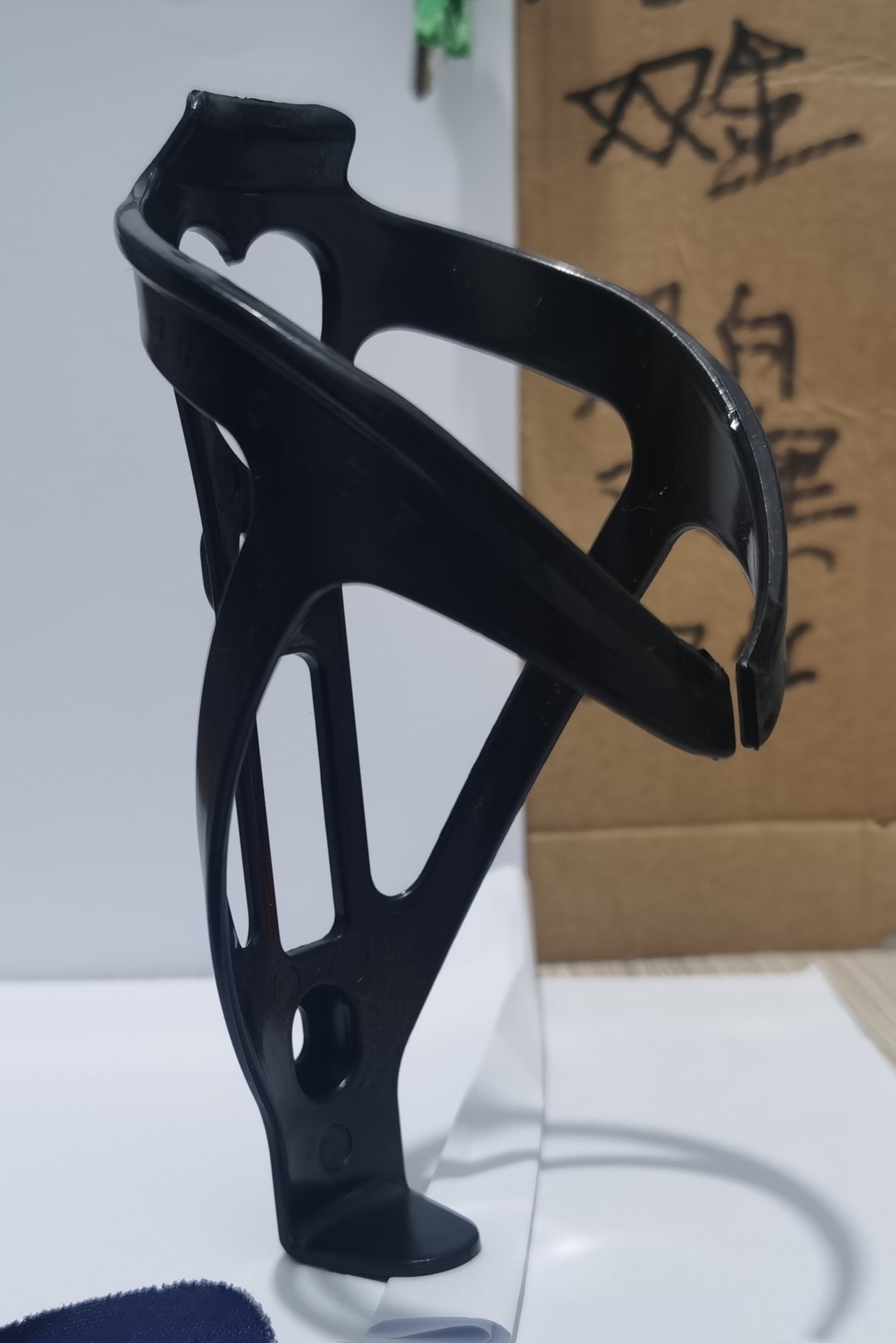 Soporte de botella de agua de bicicleta titular de botella de agua de plástico nuevo soporte de taza de agua negro equipo de equitación transfronteriza nuevo producto