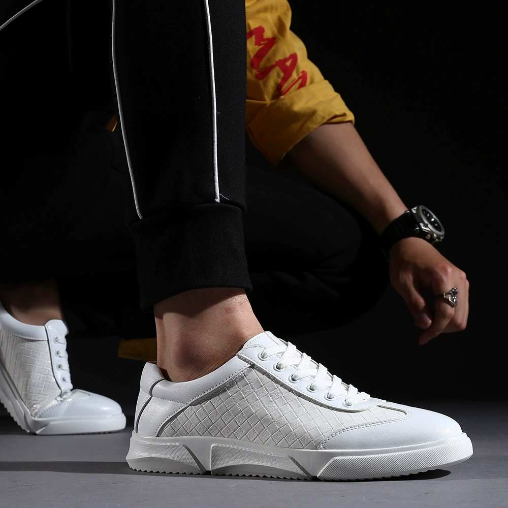 Стилизация Juqi Trend Leisure Sneakers — дышащие повседневные кроссовки на шнуровке, белый/чёрный/синий, размеры 39-48, лёгкие