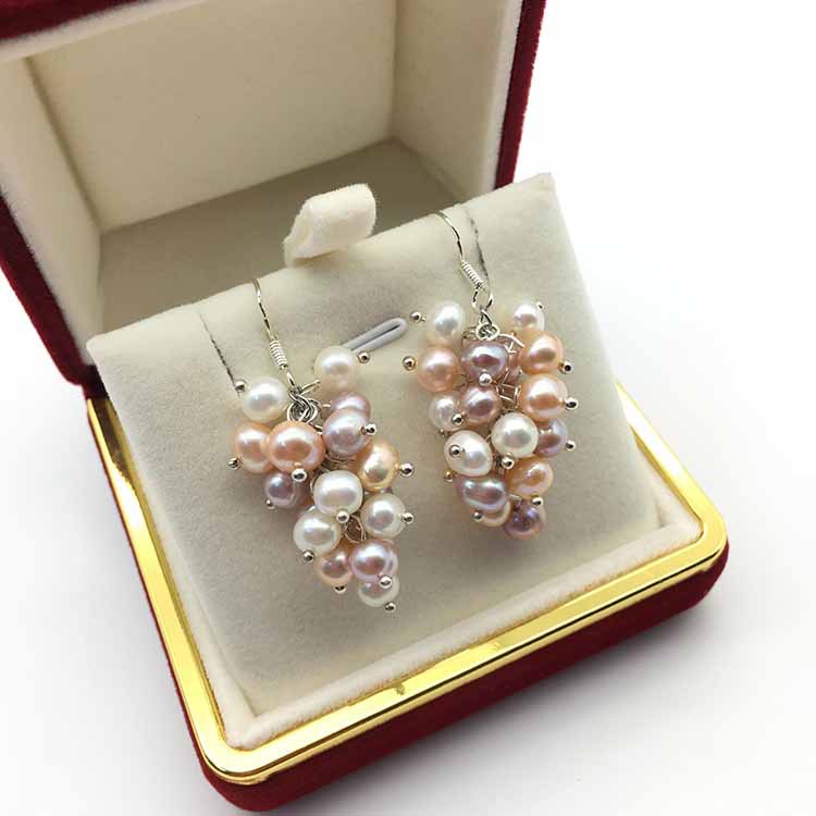 ����ͨebyչ����ҹ�е�̯�������Ȼ��ˮ�������Ѷ�׹����