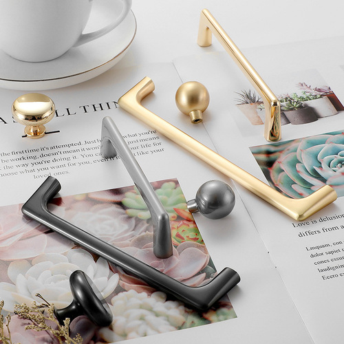 Modern simple hardware handle, black extended cabinet door handle, wardrobe cabinet door, American light luxury drawer single hole