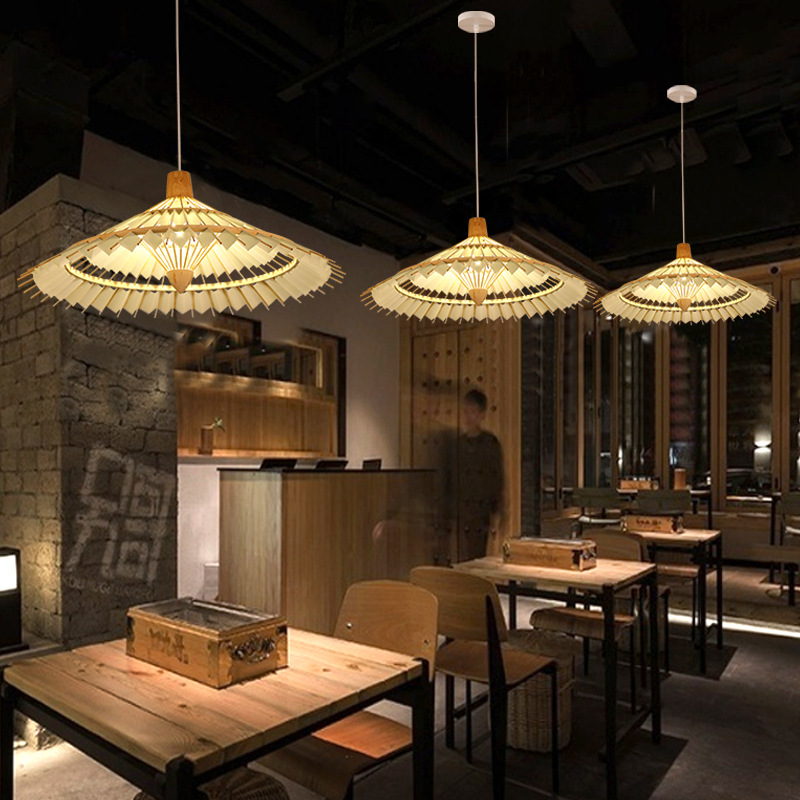 Lámpara de bambú de estilo japonés creativo pastoral B & B restaurante olla caliente restaurante lámparas de bambú pantalla sala de té balcón lámpara de Bambú
