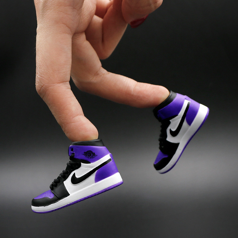 AJ zapatos de baloncesto zapatos de moda mini modelo tridimensional dedo del pie rojo y negro decoración del coche decoración de la torta modelo de zapato hecho a mano