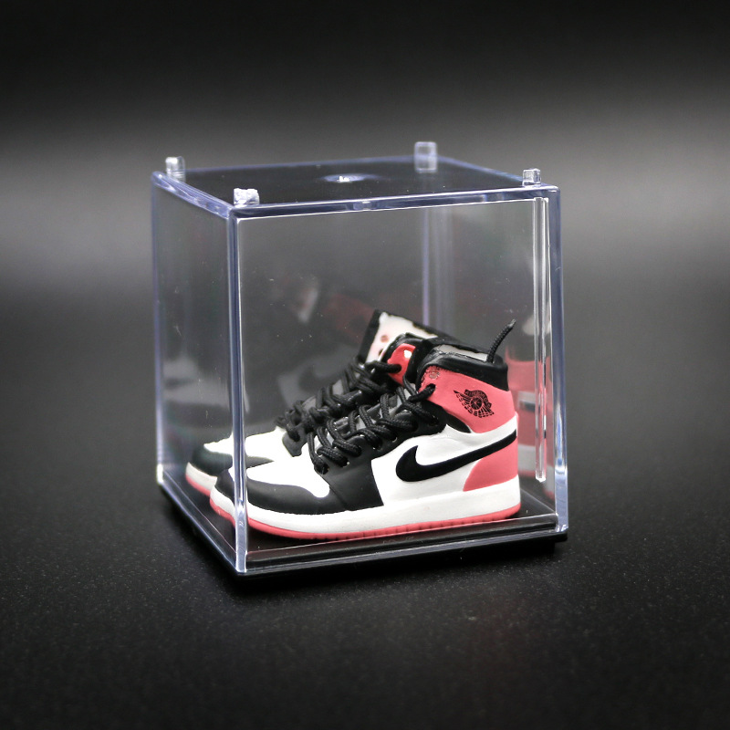 AJ zapatos de baloncesto zapatos de moda mini modelo tridimensional dedo del pie rojo y negro decoración del coche decoración de la torta modelo de zapato hecho a mano