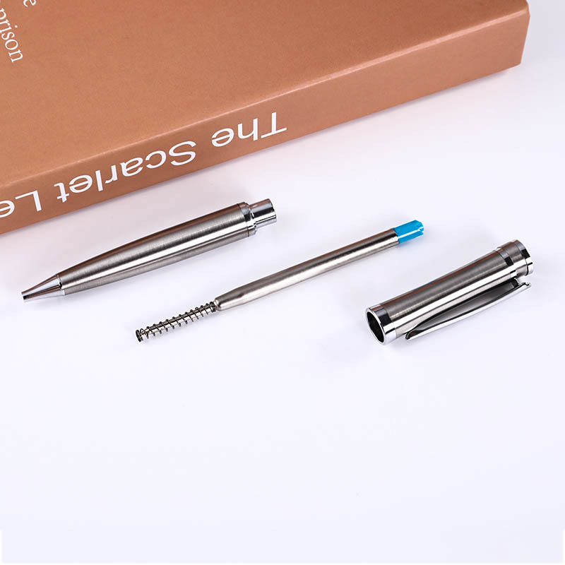 Fábrica en stock suministro directo de metal bolígrafo negocio medio aceite pluma publicidad pluma de alta gama negocio regalo pluma letras logotipo