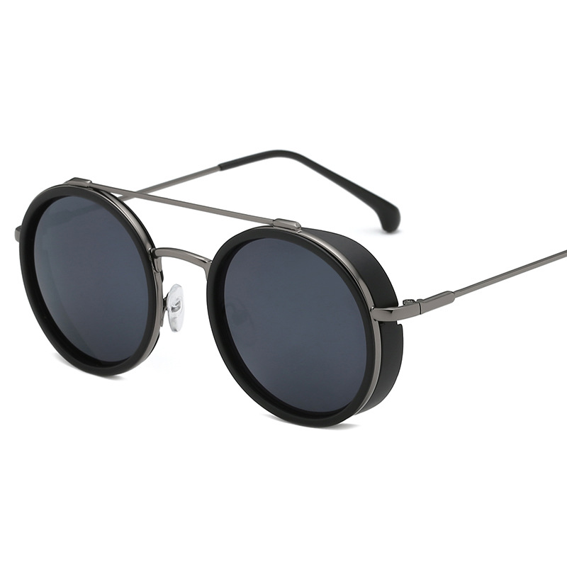 Retro fashionable sunglasses for men and women
