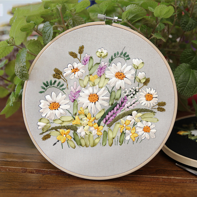Bordado material de bricolaje Paquete de estilo europeo tridimensional hecho a mano de producción creativa adulto principiante entrada tela cinta bordado colgante pintura