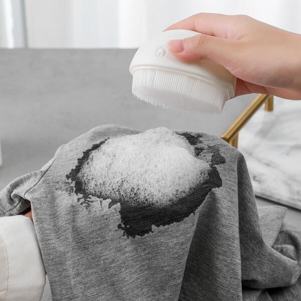 Creative cute harmless brush for laundry for home use