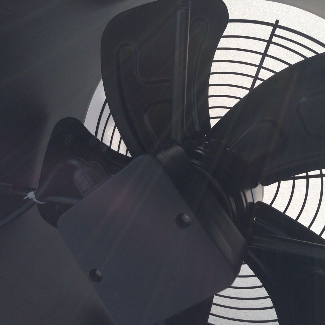 外转子轴流风机方形带百叶 壁式YWF 300 三相 145W 单相186W