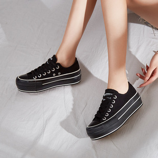 �����ļ��¿��n���׷���ЬŮЬ�ɸ��6����ȫ�ڹ���Ь��ЬW2198