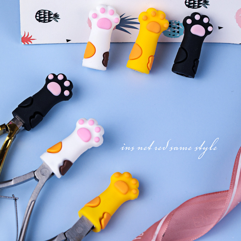 Factory direct nail art dead skin scissors silicone protective cover cute cat claw INS recommended nail tools anti-fall cover