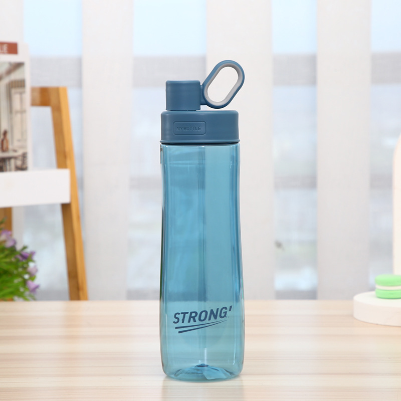 Fábrica creativa de gran capacidad americana simple taza de agua para hombres y mujeres taza de bebida directa de plástico deportes al aire libre taza de agua portátil al por mayor