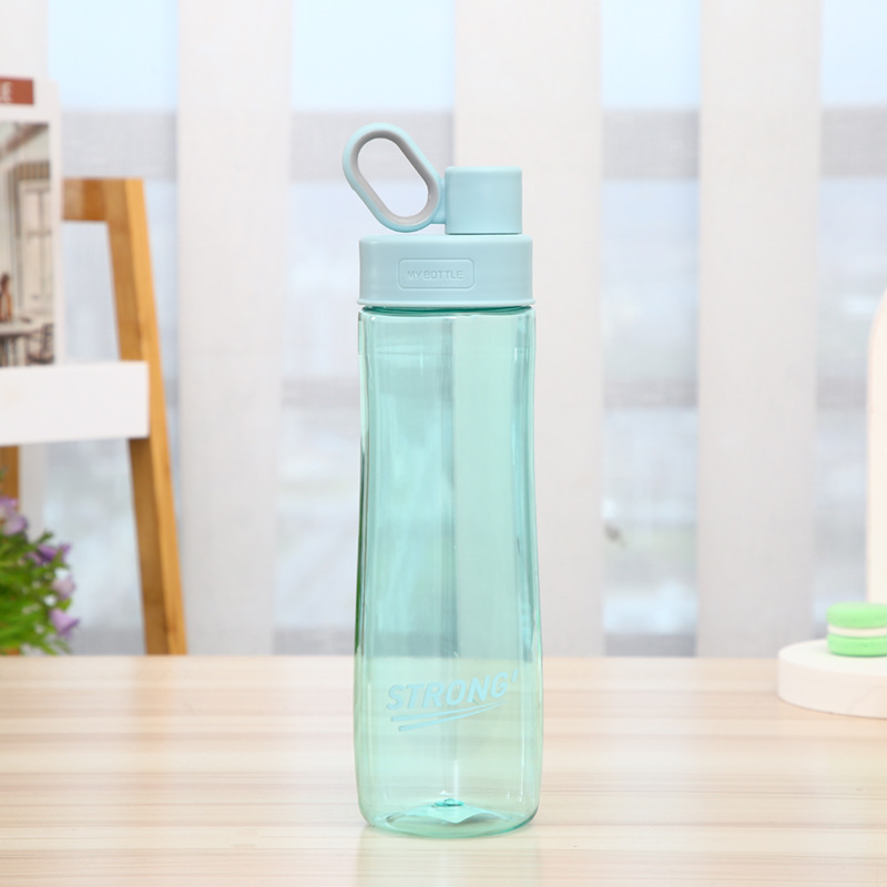 Fábrica creativa de gran capacidad americana simple taza de agua para hombres y mujeres taza de bebida directa de plástico deportes al aire libre taza de agua portátil al por mayor