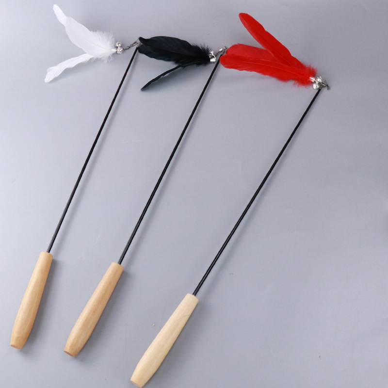 Fabricante en stock nuevo mango de madera retráctil divertido gato palo pluma multicolor Bell interactivo divertido gato juguete divertido gato palo
