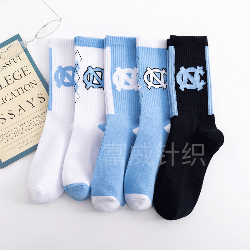 Obsidian North Carolina Blue Fujiwara Hao AJ3 Tide Socks Blue White Lightning Basketball Socks Spring and Summer Men's and Women's Sports Socks Obsidian North Carolina Blue Fujiwara Hao AJ3 Tide Socks Blue White Lightning Basketball Socks Spring and Summer Men's and Women's Sports Socks