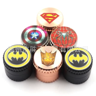 50mm4层上下齿轮彩印超人复联锌制研磨器锌合金竖条研磨器研磨器