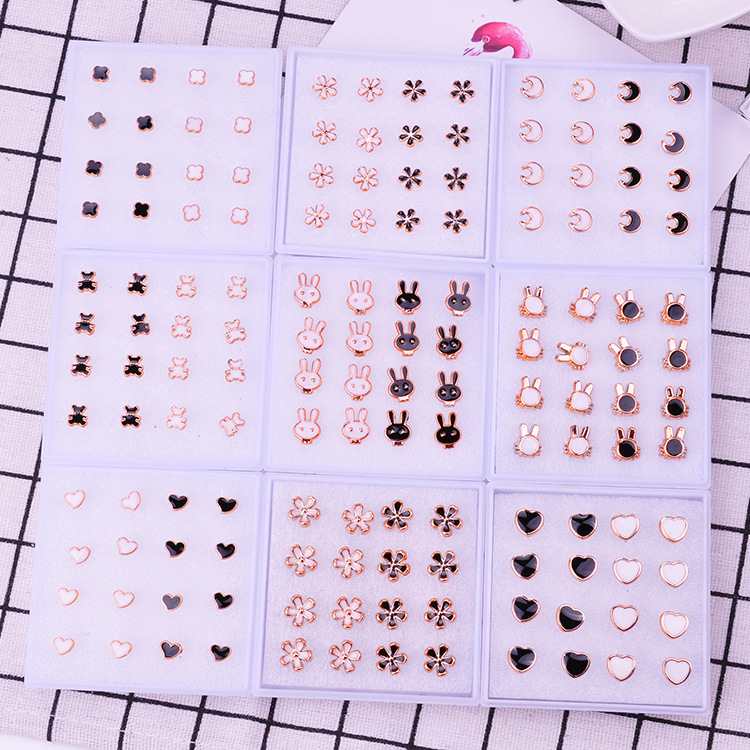 Juego de Aretes de Resina y Plástico Esmaltado