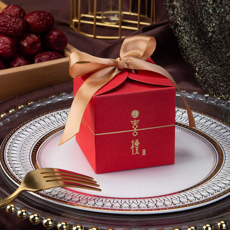 빨간 결혼 선물 (골든 리본)