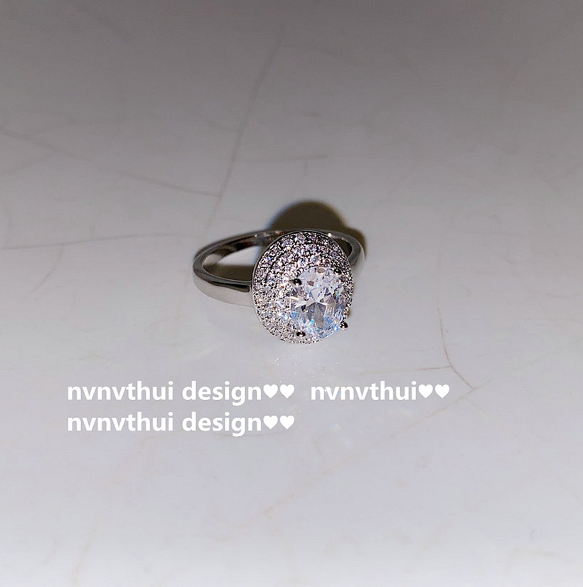 330k goose egg zircon ring ~ no box