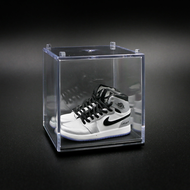 AJ zapatos de baloncesto zapatos de moda mini modelo tridimensional dedo del pie rojo y negro decoración del coche decoración de la torta modelo de zapato hecho a mano